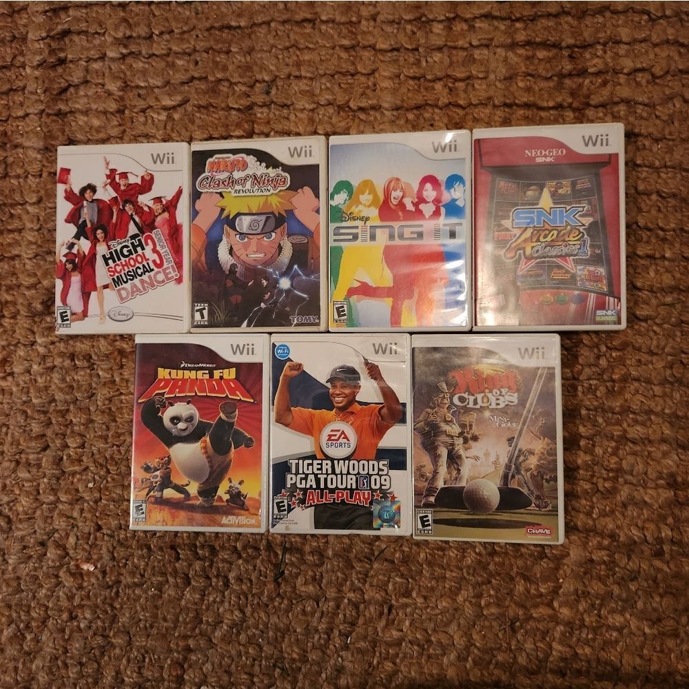 Lot of 7 Wii Games Naruto, Sing it, Arcade